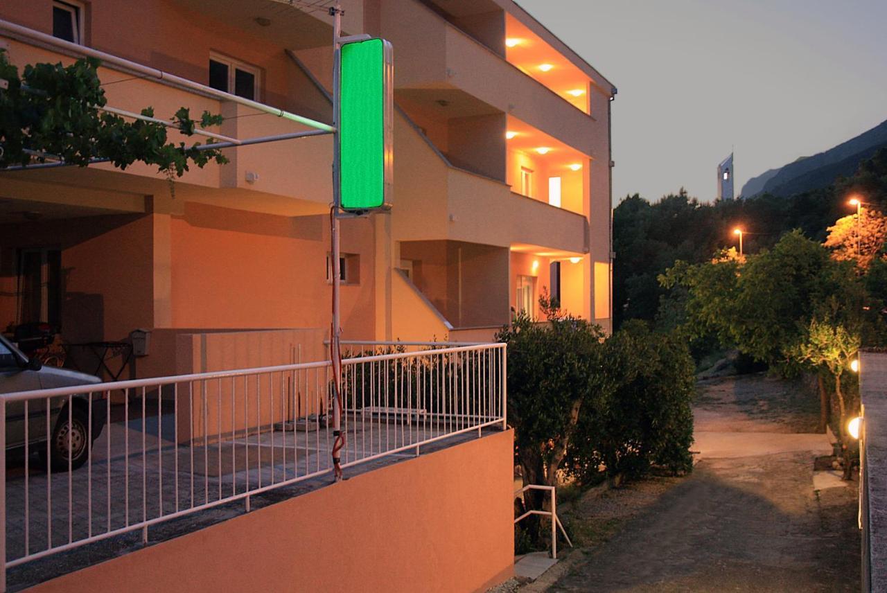 Apartments And Rooms By The Sea Tucepi, Makarska - 6058 Exterior foto