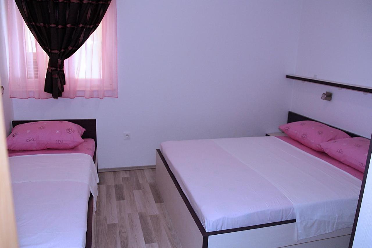 Apartments And Rooms By The Sea Tucepi, Makarska - 6058 Exterior foto