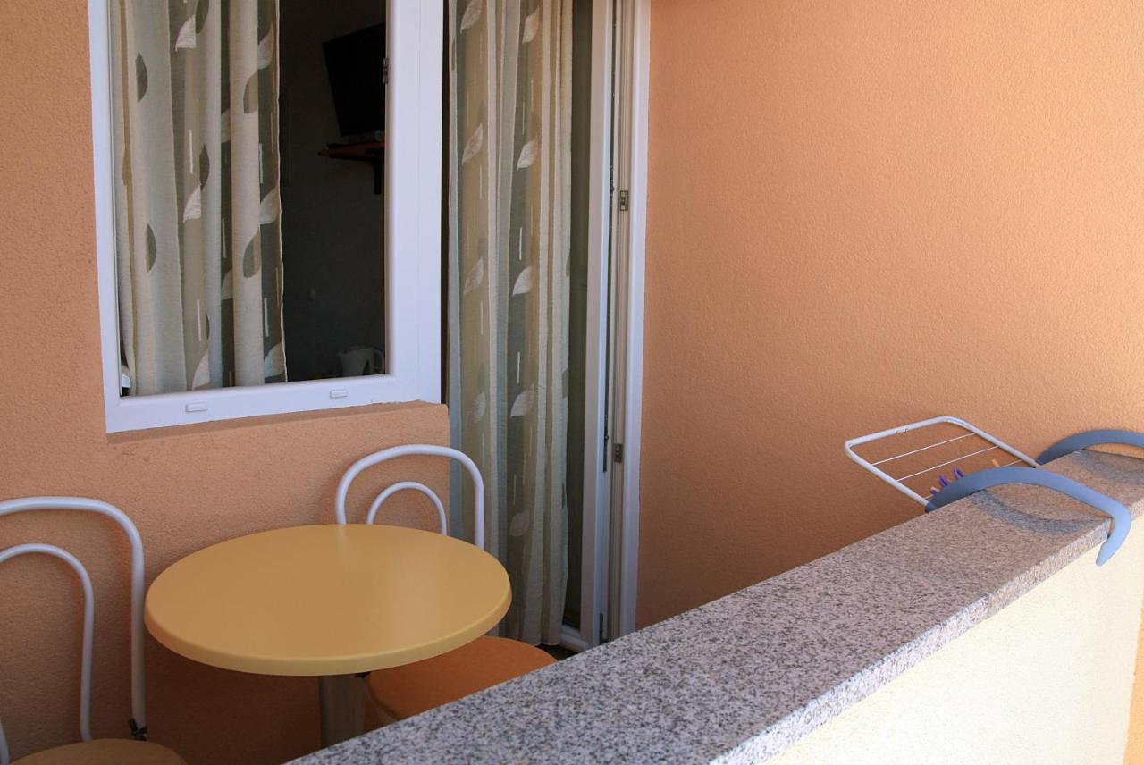 Apartments And Rooms By The Sea Tucepi, Makarska - 6058 Exterior foto