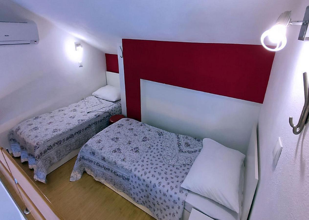 Apartments And Rooms By The Sea Tucepi, Makarska - 6058 Exterior foto