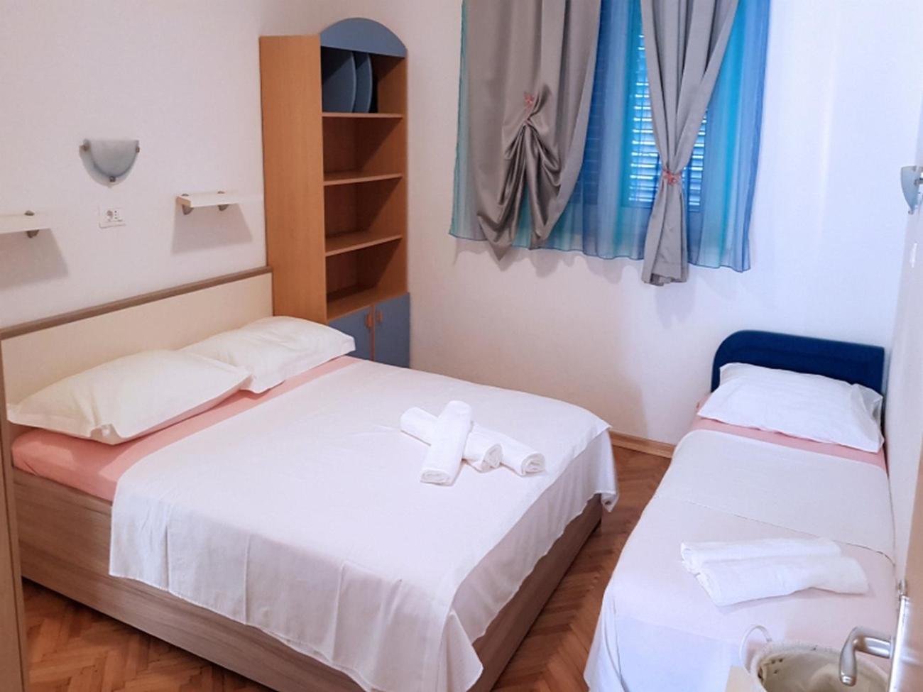 Apartments And Rooms By The Sea Tucepi, Makarska - 6058 Exterior foto